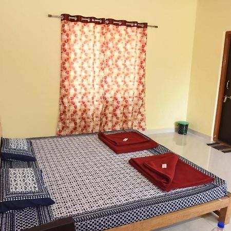 Oyo Paras Hotel Jamui Екстериор снимка